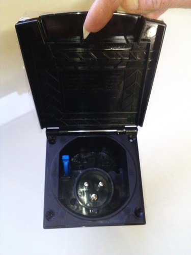 Flush fitting mains - mains, inlet