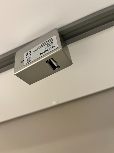 Clip usb socket sunlight - in,